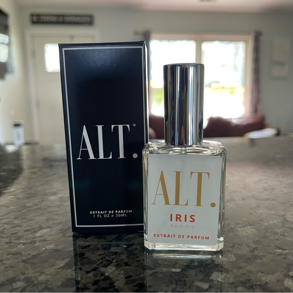 ALT Fragrances Iris Femme